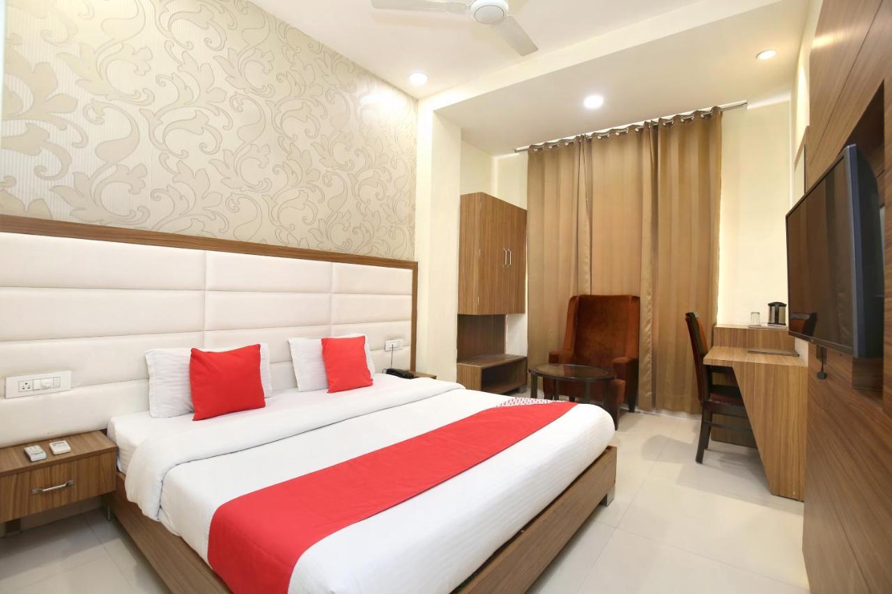 Capital O 8510 Welcome Inn Amritsar Extérieur photo