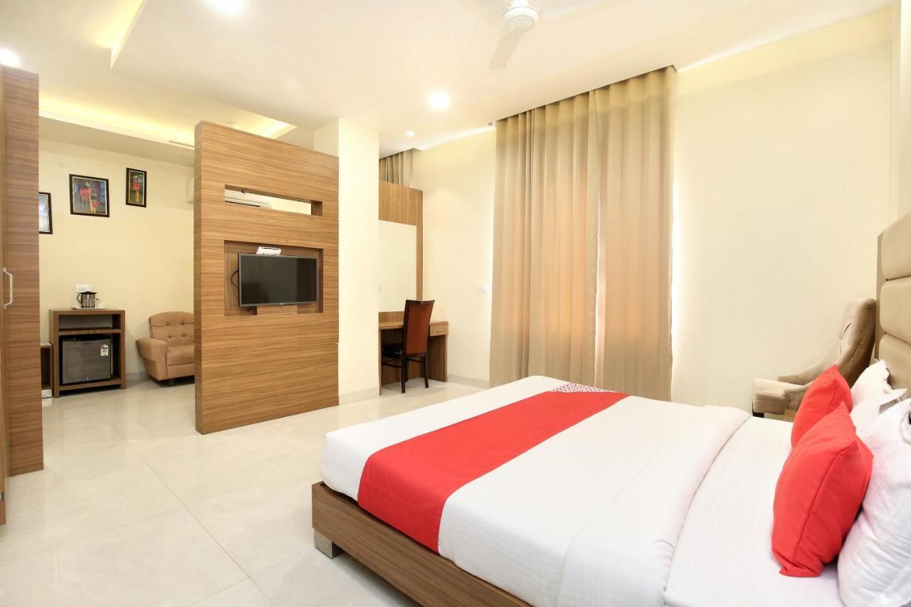 Capital O 8510 Welcome Inn Amritsar Extérieur photo