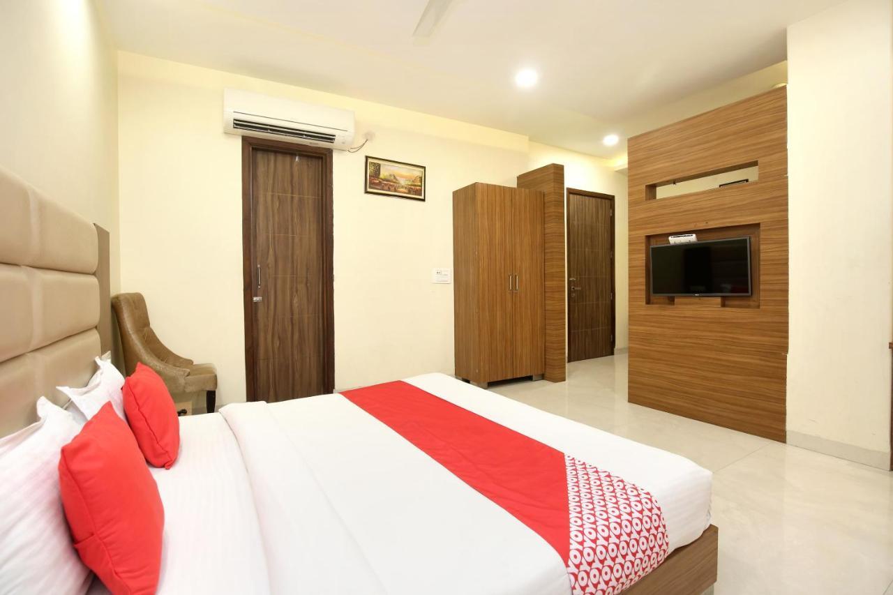 Capital O 8510 Welcome Inn Amritsar Extérieur photo