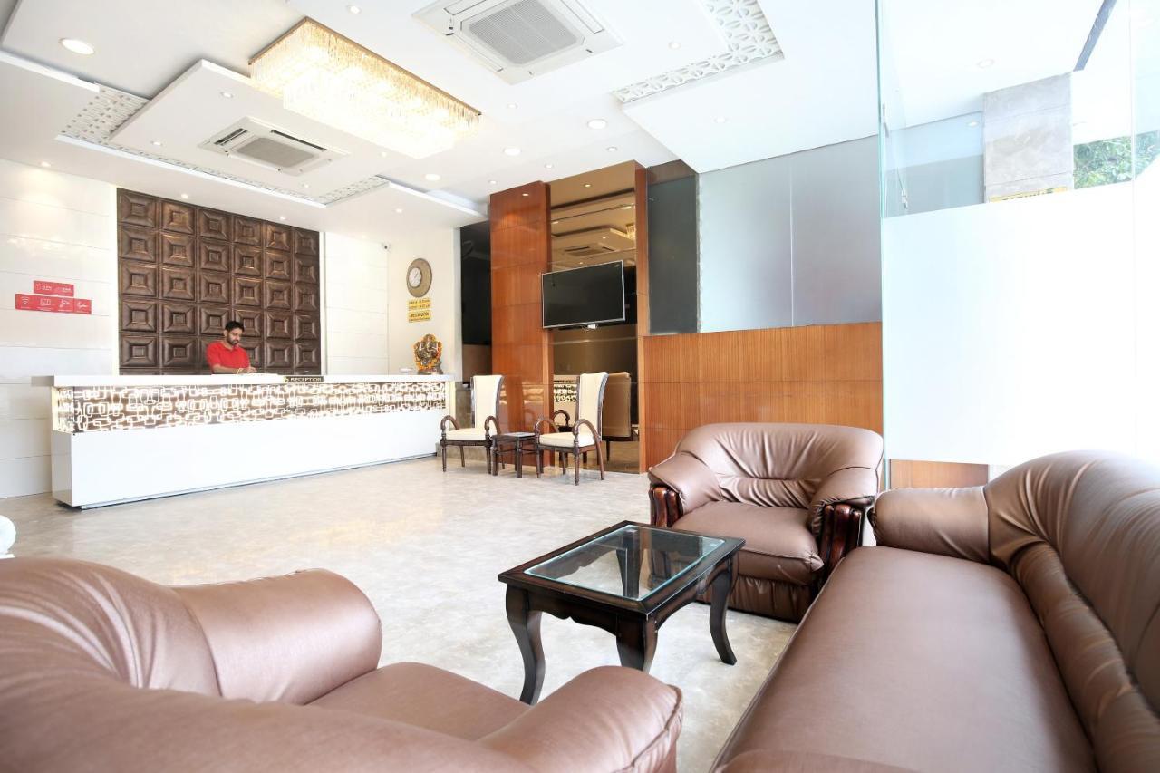 Capital O 8510 Welcome Inn Amritsar Extérieur photo