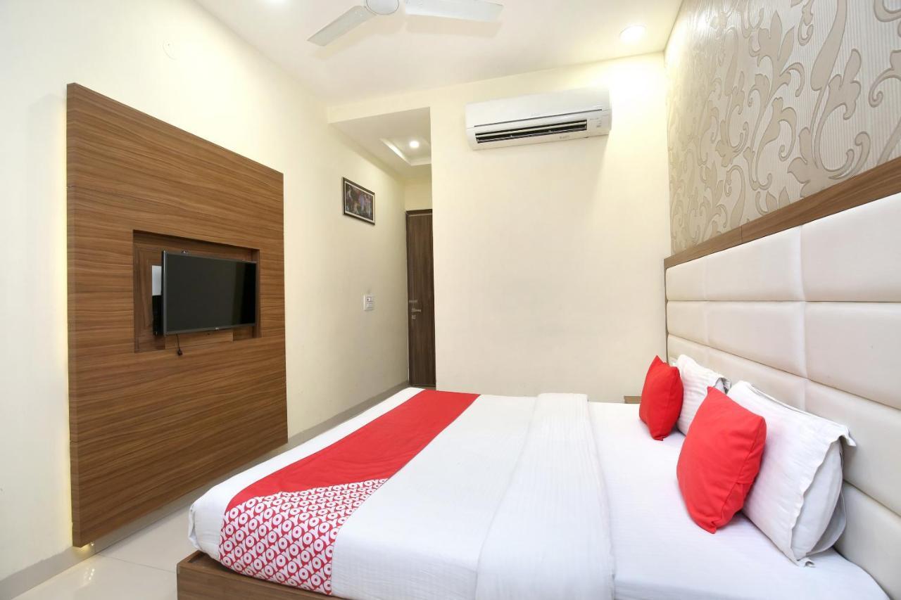 Capital O 8510 Welcome Inn Amritsar Extérieur photo