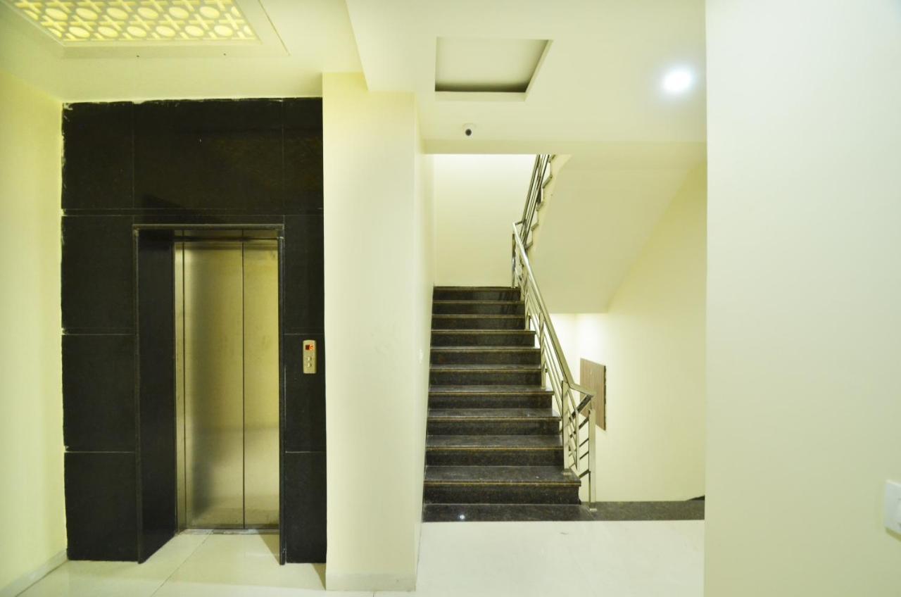 Capital O 8510 Welcome Inn Amritsar Extérieur photo
