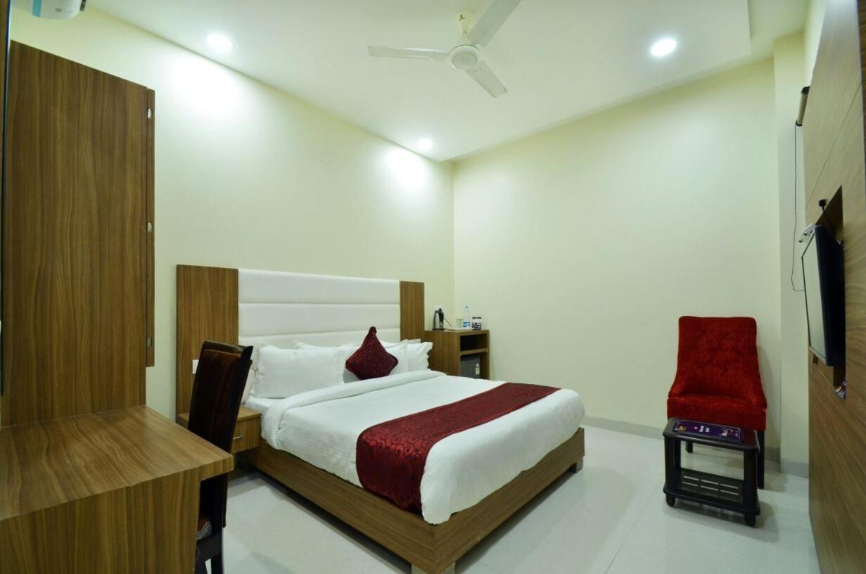 Capital O 8510 Welcome Inn Amritsar Extérieur photo