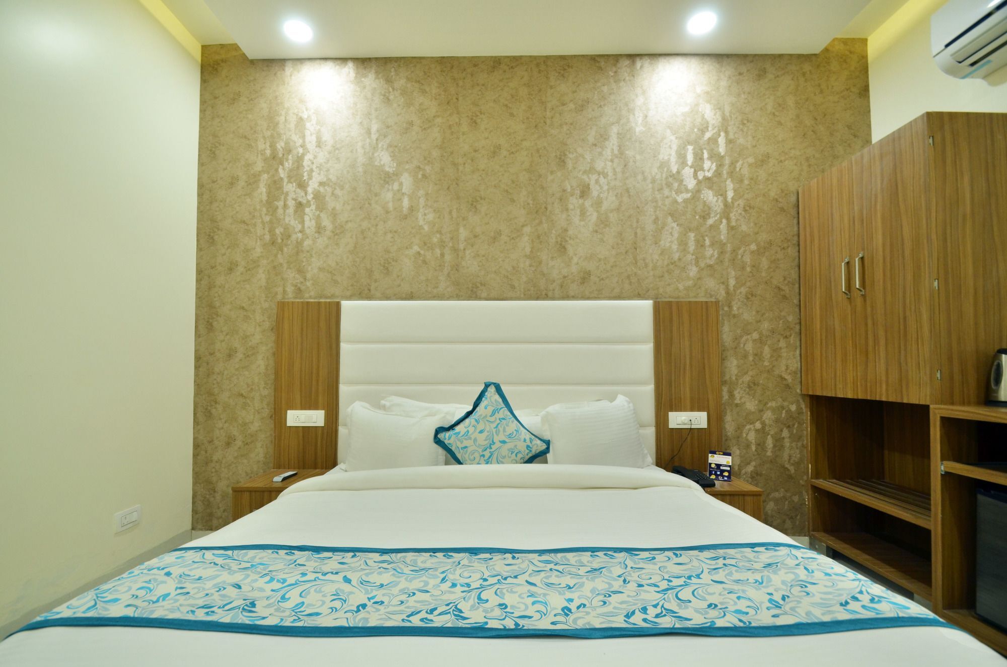 Capital O 8510 Welcome Inn Amritsar Extérieur photo